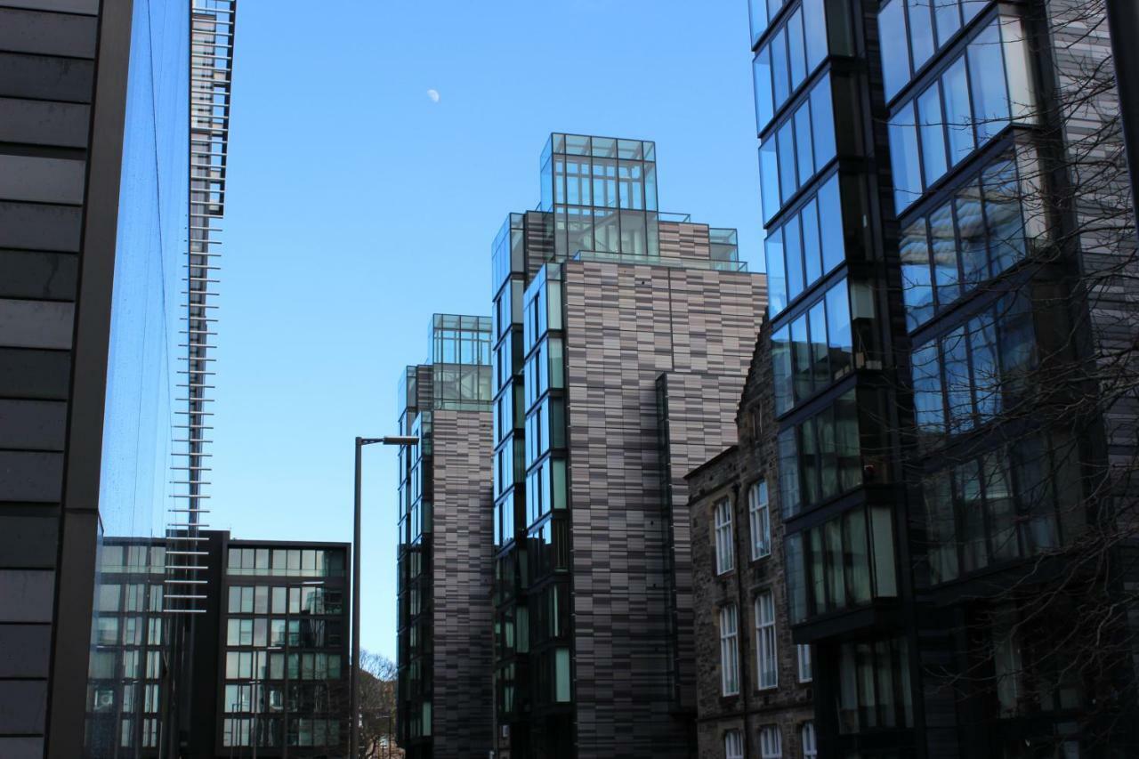 2 Bed Apartment At Quartermile เอดินบะระ ภายนอก รูปภาพ